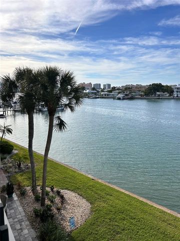 868 BAYWAY BOULEVARD 304, Clearwater Beach, FL 33767