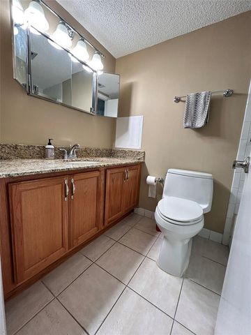 868 BAYWAY BOULEVARD 304, Clearwater Beach, FL 33767