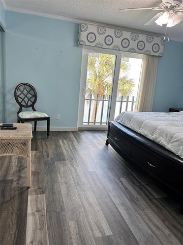 868 BAYWAY BOULEVARD 304, Clearwater Beach, FL 33767