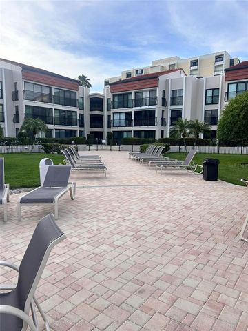 868 BAYWAY BOULEVARD 304, Clearwater Beach, FL 33767