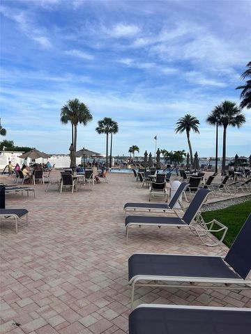 868 BAYWAY BOULEVARD 304, Clearwater Beach, FL 33767