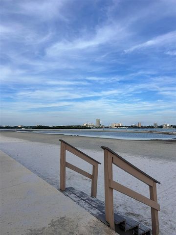 868 BAYWAY BOULEVARD 304, Clearwater Beach, FL 33767