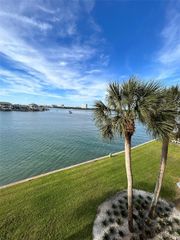 868 BAYWAY BOULEVARD 304, Clearwater Beach, FL 33767