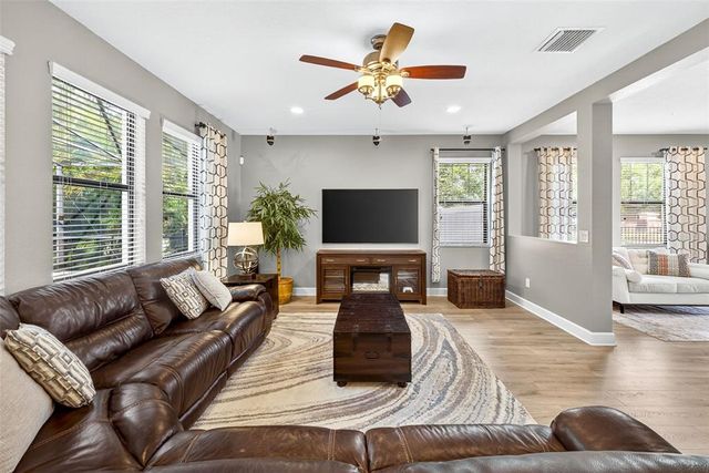 11303 LAZY HICKORY LANE, Tampa, FL 33635
