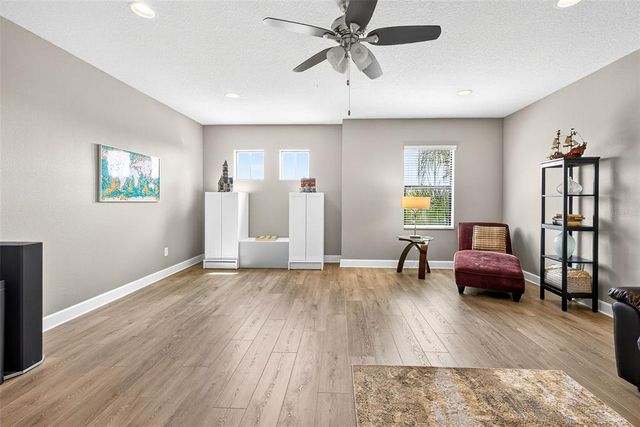 11303 LAZY HICKORY LANE, Tampa, FL 33635