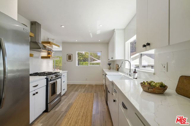 2423 Ridgeview Avenue, Los Angeles, CA 90041