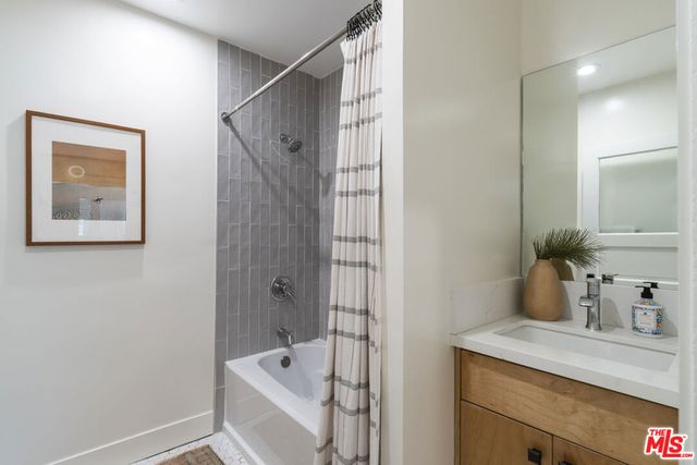 2423 Ridgeview Avenue, Los Angeles, CA 90041