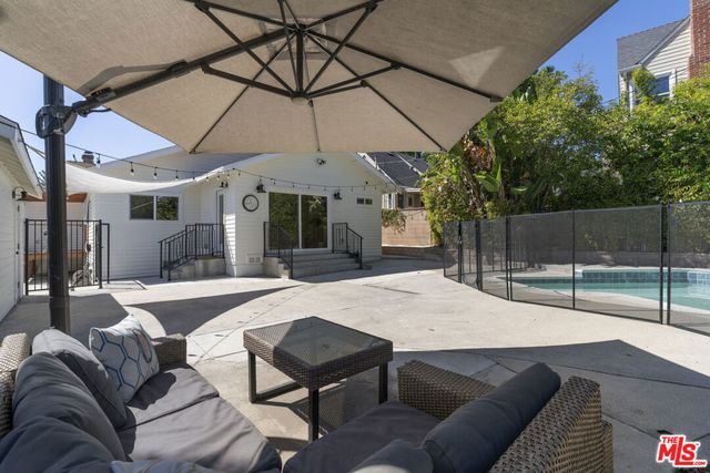 2423 Ridgeview Avenue, Los Angeles, CA 90041