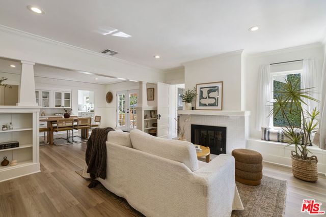 2423 Ridgeview Avenue, Los Angeles, CA 90041