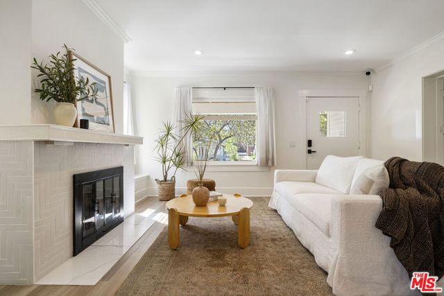 2423 Ridgeview Avenue, Los Angeles, CA 90041