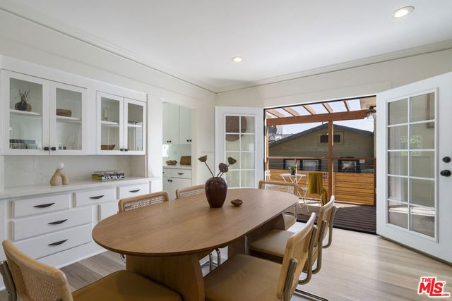 2423 Ridgeview Avenue, Los Angeles, CA 90041
