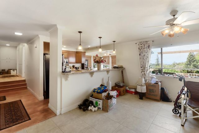 1635 Country Club Dr, Placerville, CA 95667