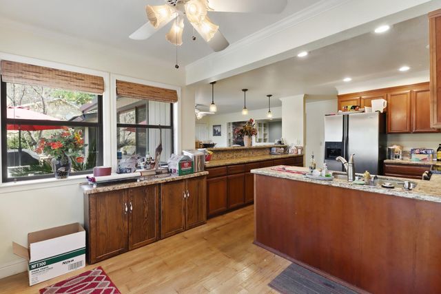 1635 Country Club Dr, Placerville, CA 95667