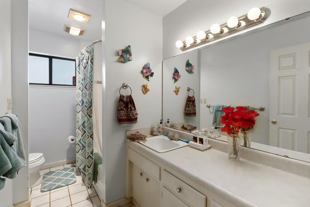 1635 Country Club Dr, Placerville, CA 95667