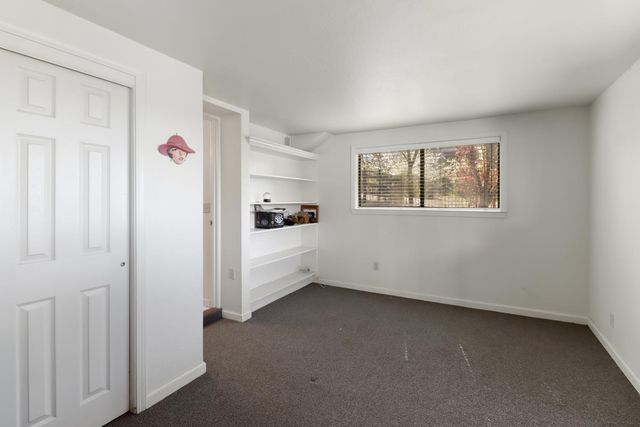 1635 Country Club Dr, Placerville, CA 95667