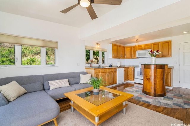 5436 Poola Street, Honolulu, HI 96821