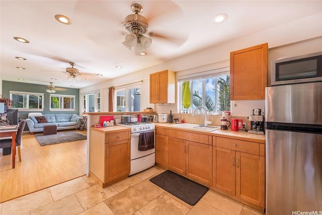 5436 Poola Street, Honolulu, HI 96821