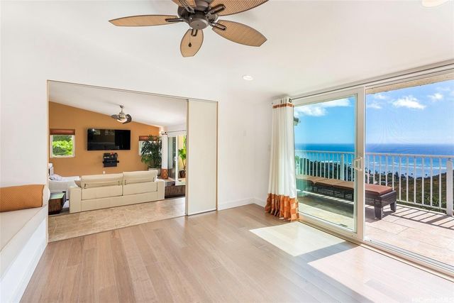 5436 Poola Street, Honolulu, HI 96821