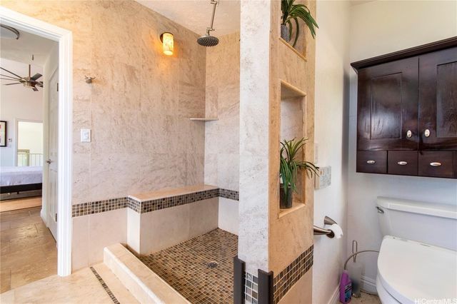 5436 Poola Street, Honolulu, HI 96821