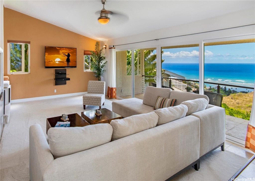 5436 Poola Street, Honolulu, HI 96821