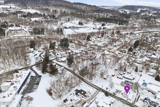 31 Carey Avenue, Hoosick Falls, NY 12090