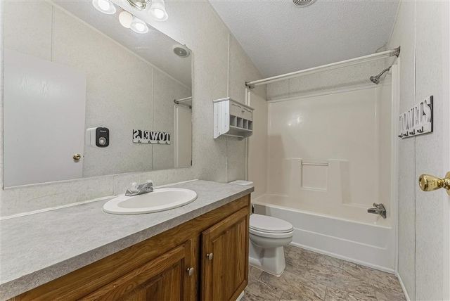 1668 E Majestic Drive, Sulphur, LA 70663