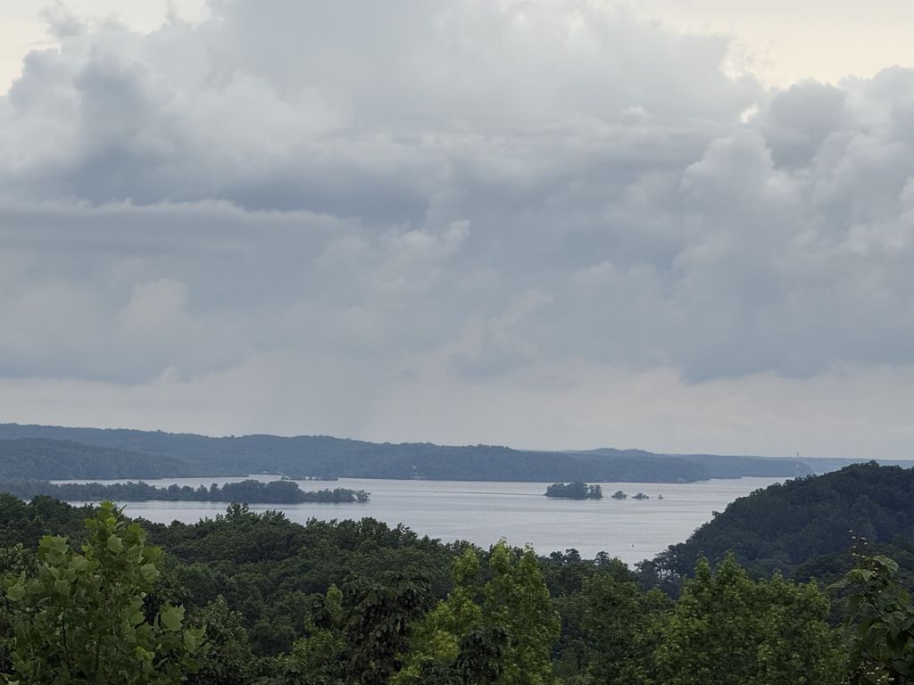 0 Lake Ridge Dr, Stewart, TN 37175