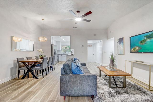 3016 STONECASTLE ROAD, Orlando, FL 32822