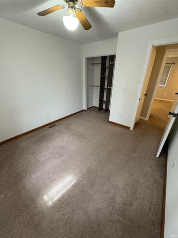 10365 Sunset Lane, Osceola, IN 46561