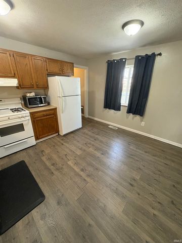 10365 Sunset Lane, Osceola, IN 46561