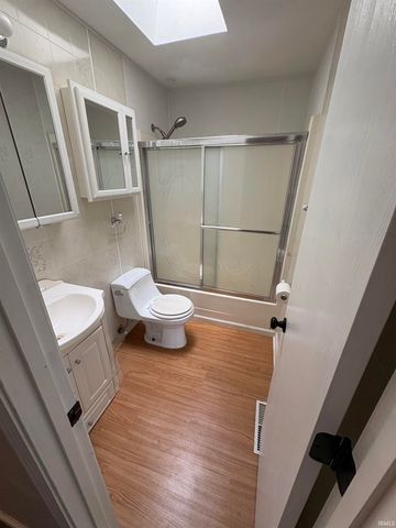 10365 Sunset Lane, Osceola, IN 46561