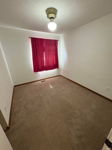 10365 Sunset Lane, Osceola, IN 46561