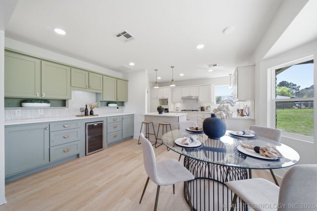 7012 S 234th East Avenue, Broken Arrow, OK 74014