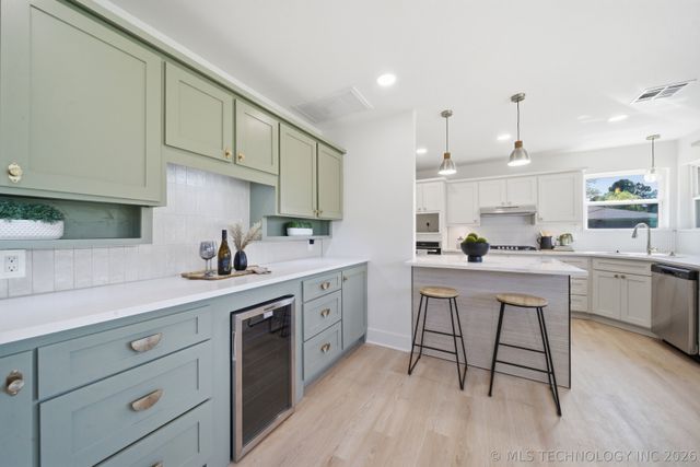 7012 S 234th East Avenue, Broken Arrow, OK 74014