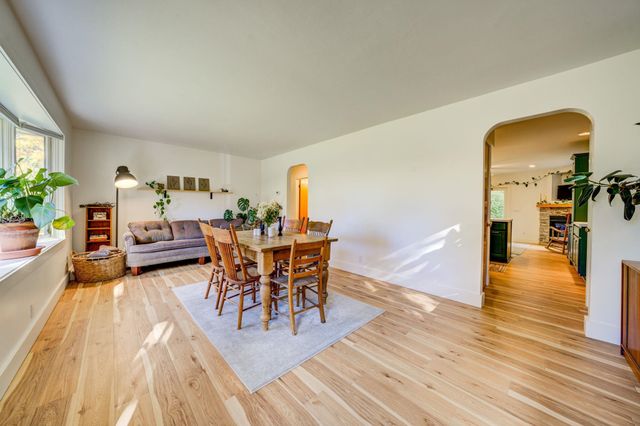 783 S Stony Point Road, Suttons Bay, MI 49682