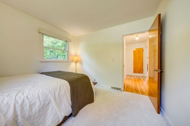 783 S Stony Point Road, Suttons Bay, MI 49682