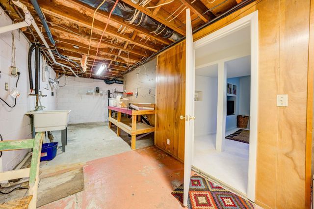 783 S Stony Point Road, Suttons Bay, MI 49682