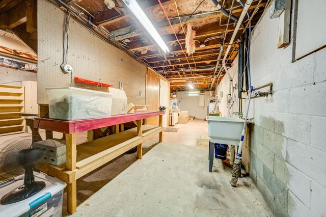 783 S Stony Point Road, Suttons Bay, MI 49682