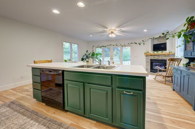 783 S Stony Point Road, Suttons Bay, MI 49682