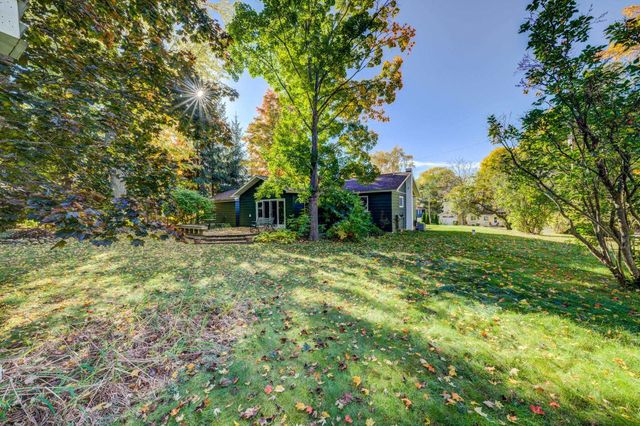 783 S Stony Point Road, Suttons Bay, MI 49682