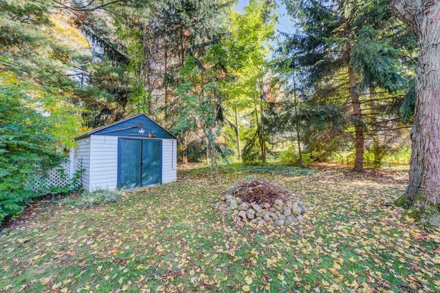783 S Stony Point Road, Suttons Bay, MI 49682