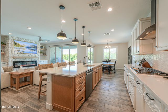 40728 W HALL Drive, Maricopa, AZ 85138