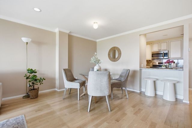 1 Seal Harbor 210, Winthrop, MA 02152