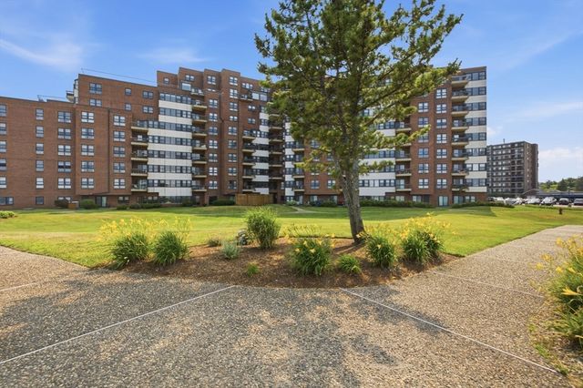 1 Seal Harbor 210, Winthrop, MA 02152