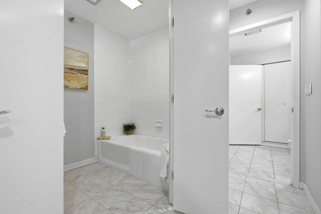 1 Seal Harbor 210, Winthrop, MA 02152