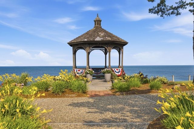1 Seal Harbor 210, Winthrop, MA 02152