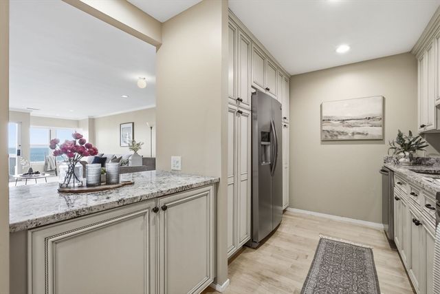 1 Seal Harbor 210, Winthrop, MA 02152