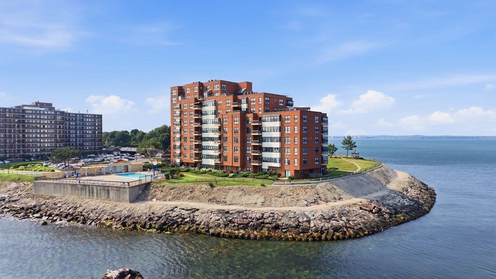1 Seal Harbor 210, Winthrop, MA 02152