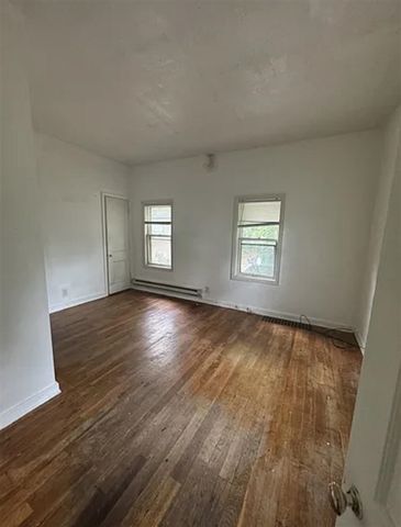 411 Mitchell Place, Kalamazoo, MI 49007