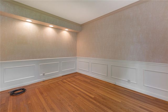 212 Grandon Road, Oakwood, OH 45419